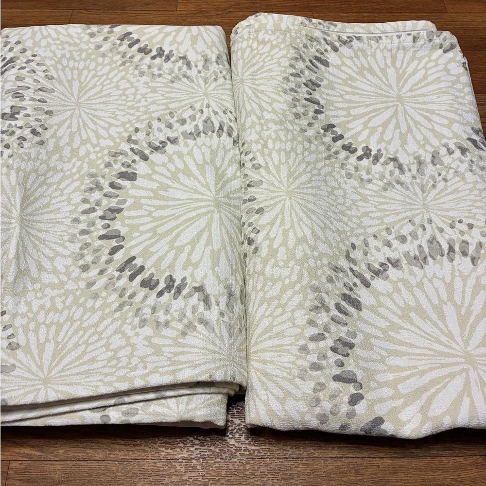 Floral Patterned Curtains 36.5” W x 82” L
